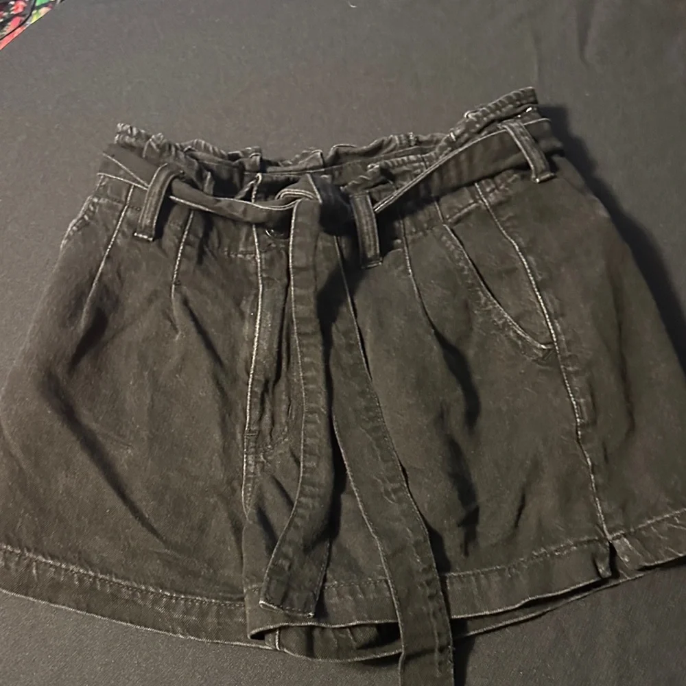 American Eagle Outfitters belted High Waist Black Shorts